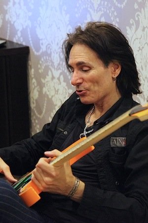     Steve Vai