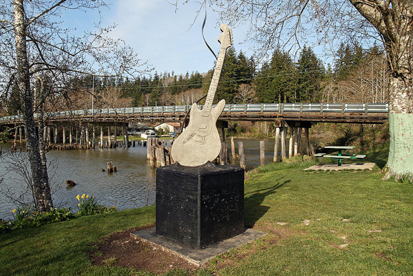 Kurt Cobain Memorial in Aberdeen